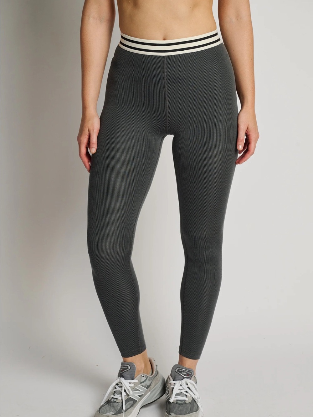 Splits59 Bailey HW Active Rib 7/8 in heather grey. NWT